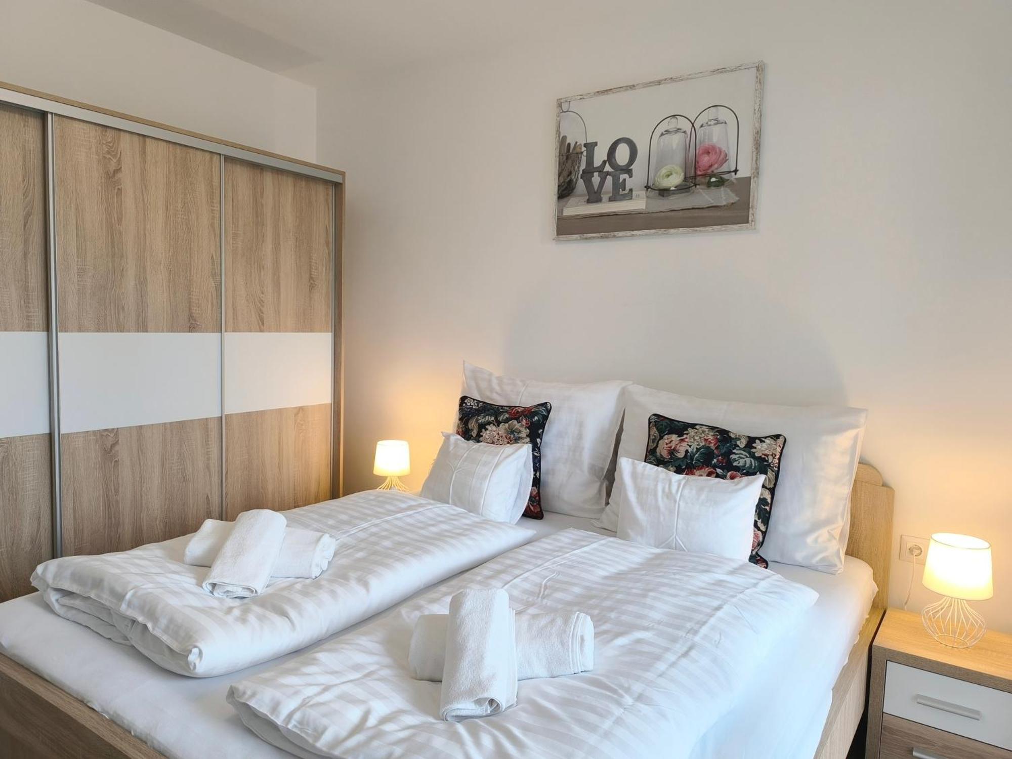 Helikon Terrace Susanne Apartment Keszthely Εξωτερικό φωτογραφία